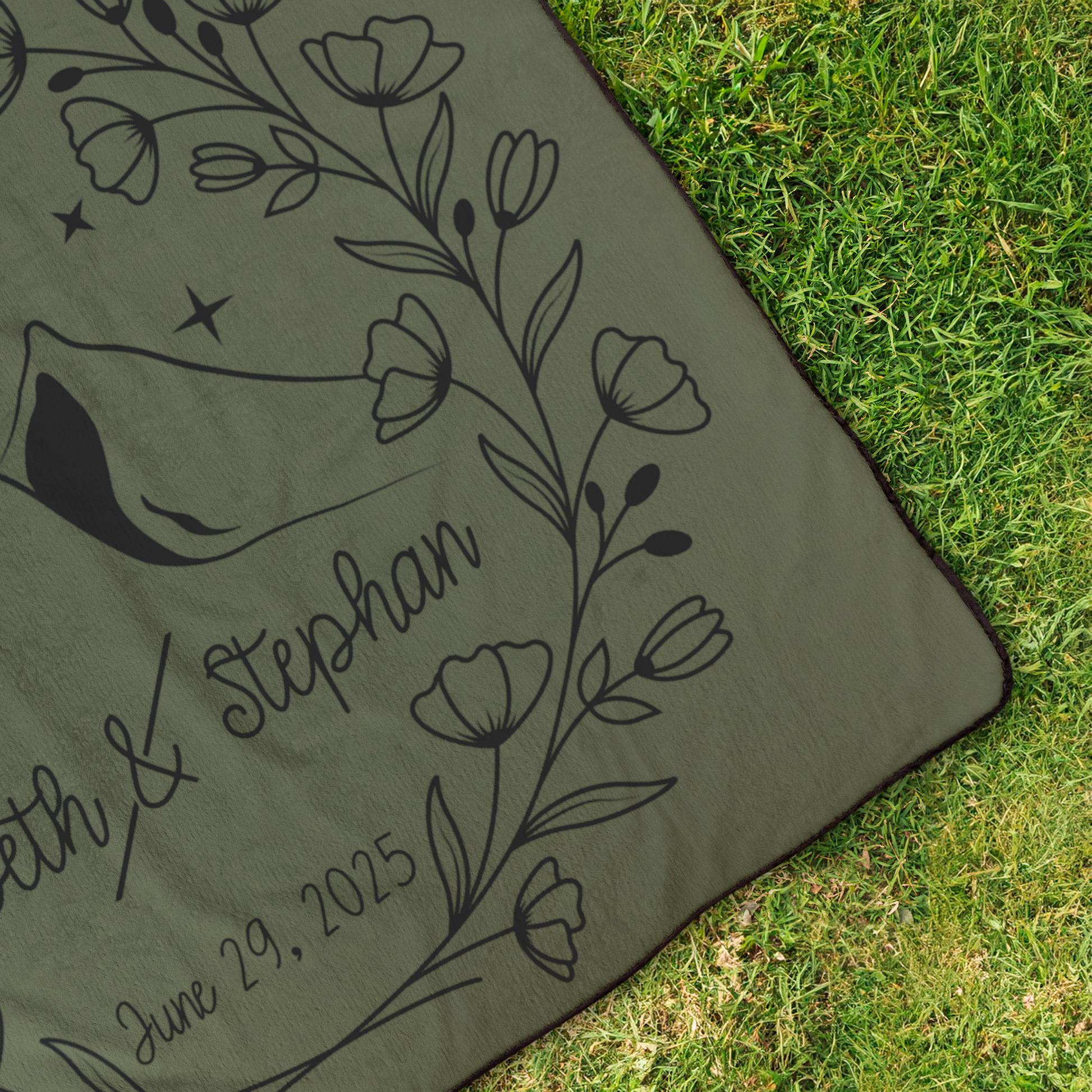 Summit_Love_Blanket_StadiumBlanket_OverheadGrass_H_Mockup.png
